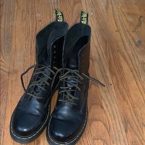 Black 10 eyelet Doc Martens